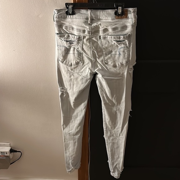American eagle distressed slasher jeans size 6 short - Picture 2 of 4